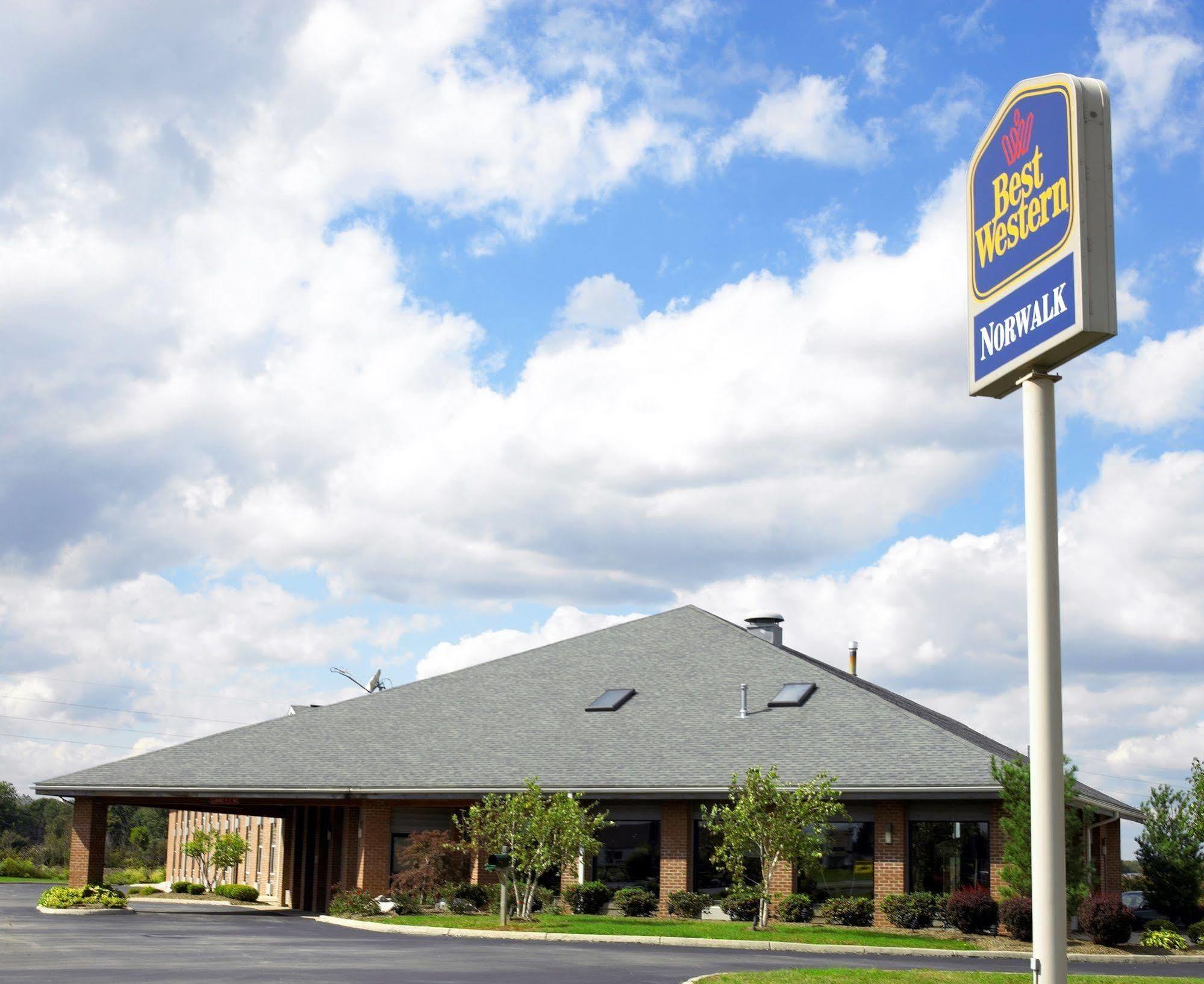 Best Western Norwalk Hotel Exterior foto